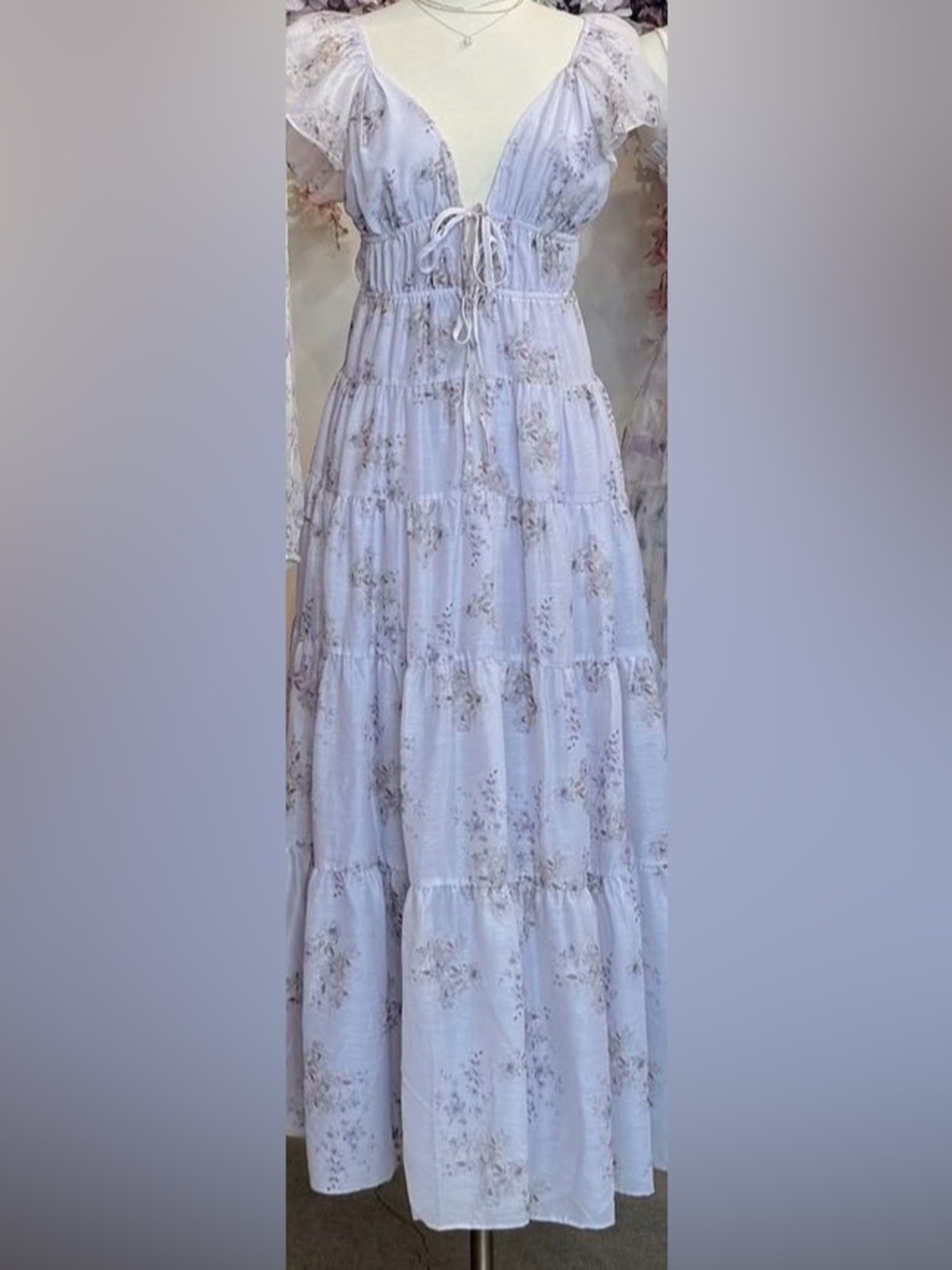 NWOT💜 Floral Tiered Maxi Dress -